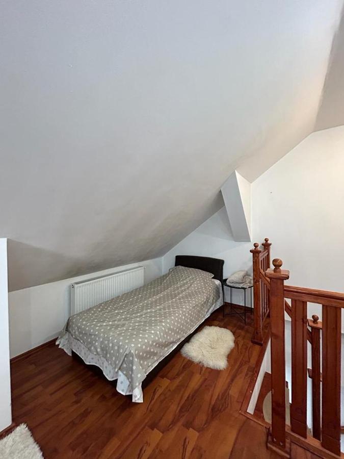 Easy Living Apartments - Old Town Braşov Extérieur photo