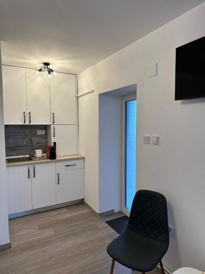 Easy Living Apartments - Old Town Braşov Extérieur photo